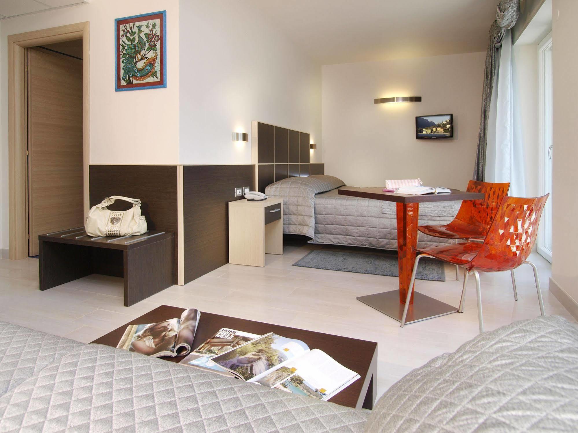 Hotel Garni Corallo Torbole Sul Garda Exterior foto
